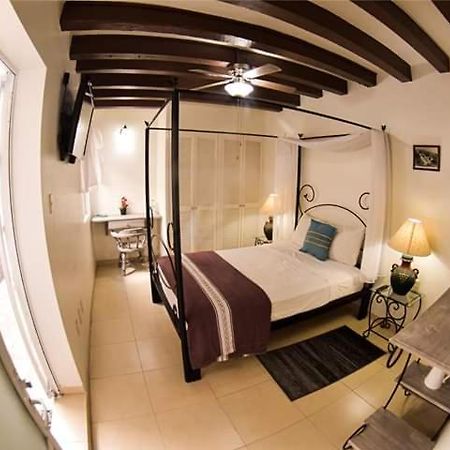 Hotel Tres Sofias Керетаро Экстерьер фото